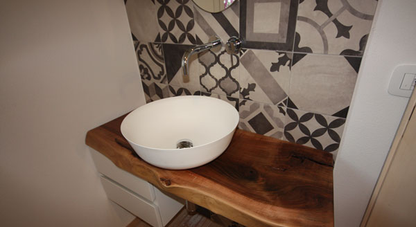 Personalizzazione in legno naturale