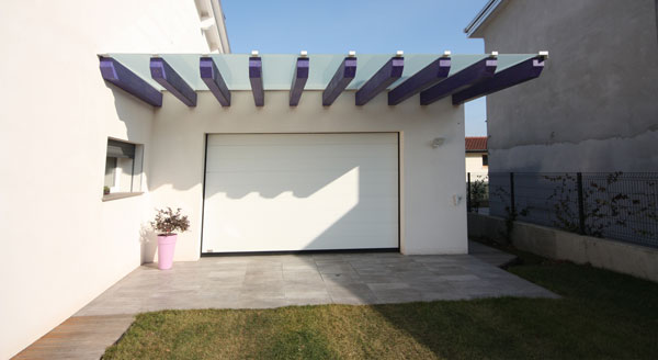 Parquet per esterni: piscine, terrazze e giardini